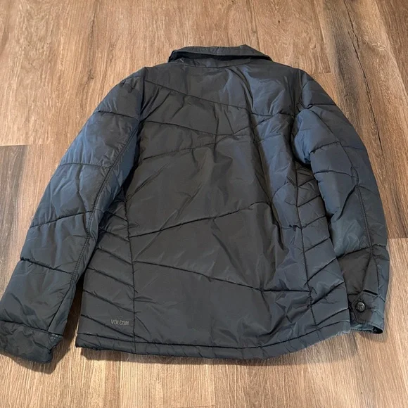 Volcom Men's Dark Gray Quilted Jacket - Picture 6 of 6